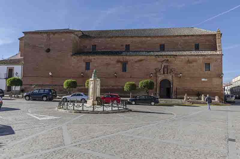 Ciudad Real - Villanueva de los Infantes 27 - convento de santo Domingo.jpg
